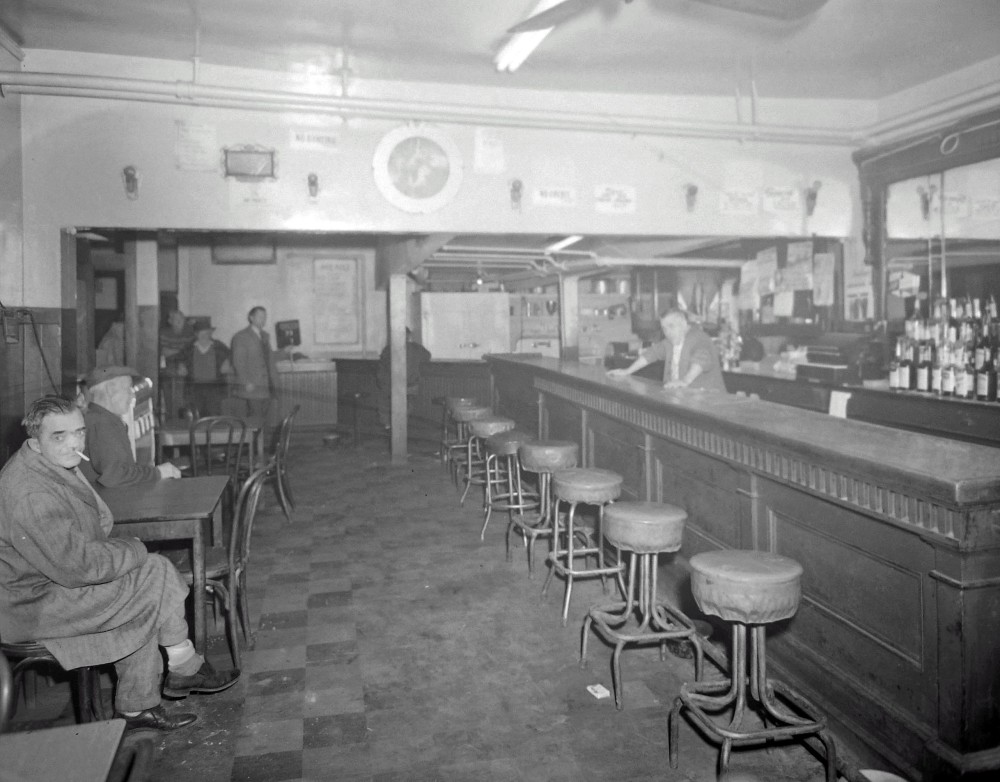 The bar at the Palombi Grill. NYS Archives.